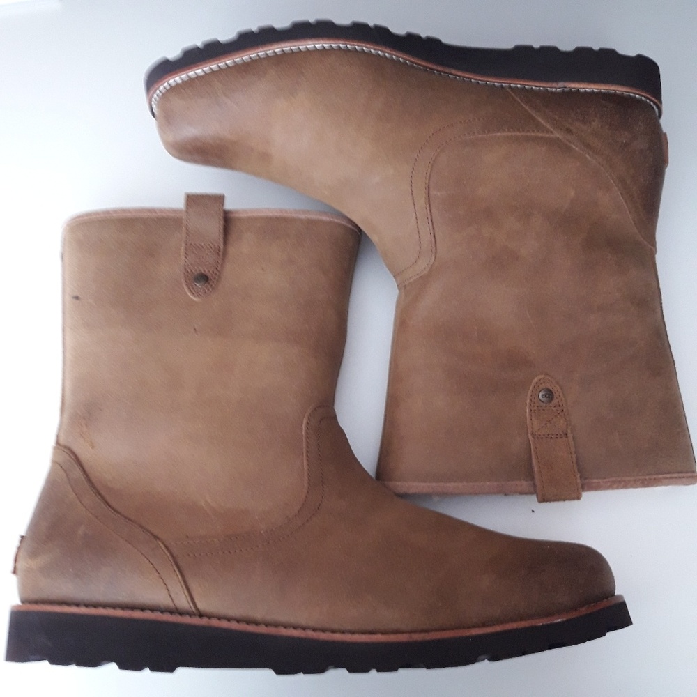 NWOT UGG Australia Stoneman Chestnut Suede Boots - Picture 1 of 8